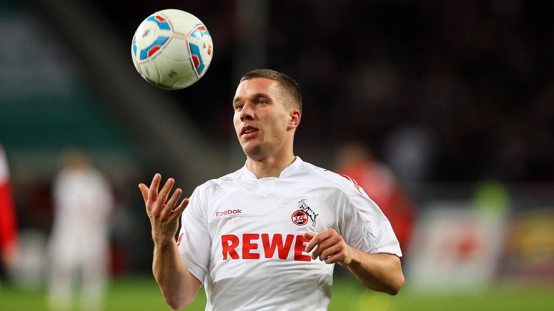 加维存在感拉满，沙特生死战取胜阿尔及利亚，一场足球与国运的共振