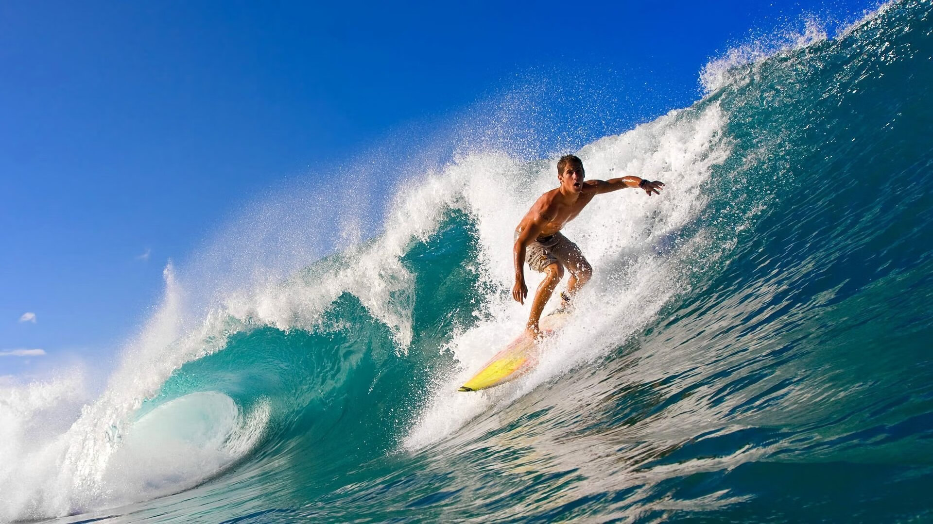 欧冠半决赛焦点战，勇士打穿北京队，当篮球成为世界语